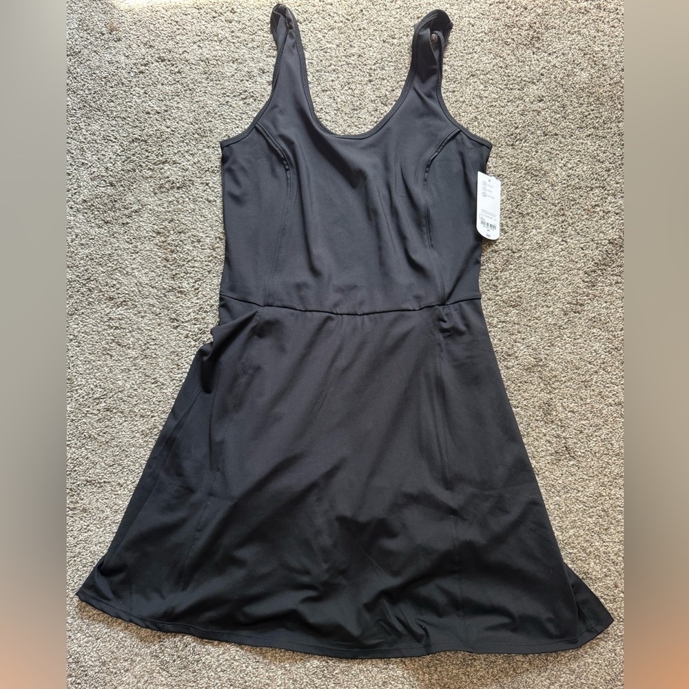 Women’s Athletic Dress with built in shorts. Size MT (medium- tall)